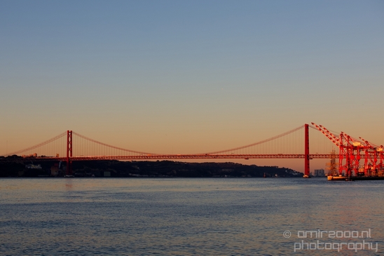 Ponte_de_Abril_bridge_Lisbon_Portugal_City_urban_street_Cityscape_Photography_016_Canon_EOS_5D_Mark_IV.JPG