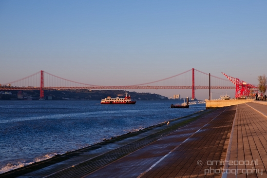 Ponte_de_Abril_bridge_Lisbon_Portugal_City_urban_street_Cityscape_Photography_019_Canon_EOS_5D_Mark_IV.JPG