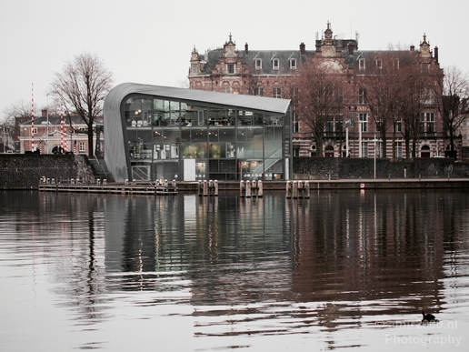 Reflection_Amsterdam_canals_centrum_oostelijke_eilanden_city_Netherlands_Cityscape_Photography_008_Canon_EOS_5D_Mark_IV.JPG
