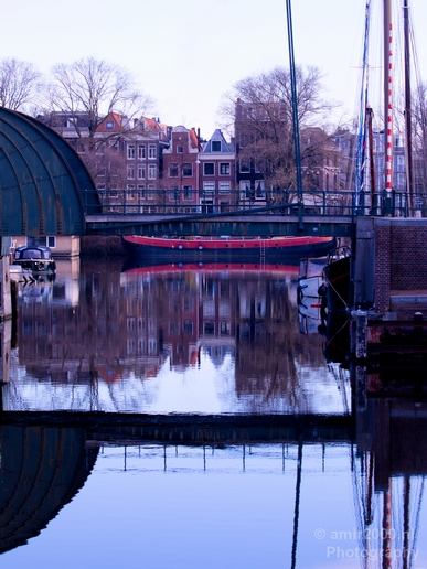 Reflection_Amsterdam_canals_centrum_oostelijke_eilanden_city_Netherlands_Cityscape_Photography_013_Canon_EOS_5D_Mark_IV.JPG
