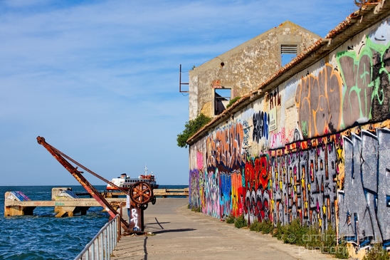 Rua_do_Ginjal_Street_Art_Almada_Lisbon_Lisboa_Portugal_City_urban_Cityscape_Photography_005_Canon_EOS_5D_Mark_IV.JPG