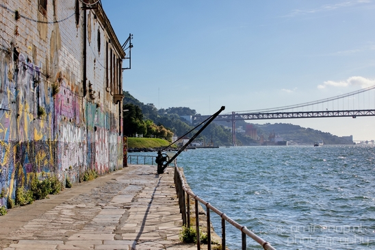 Rua_do_Ginjal_Street_Art_Almada_Lisbon_Lisboa_Portugal_City_urban_Cityscape_Photography_007_Canon_EOS_5D_Mark_IV.JPG