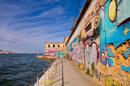 Rua_do_Ginjal_Street_Art_Almada_Lisbon_Lisboa_Portugal_City_urban_Cityscape_Photography_013_Canon_EOS_5D_Mark_IV.JPG