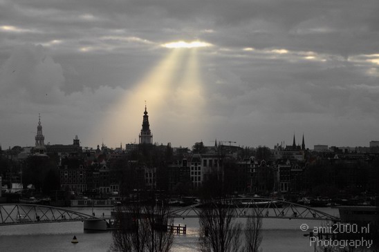 Sun_Rays_over_Amsterdam_Netherlands_Cityscape_Photography_001_Canon_EOS_7D.JPG