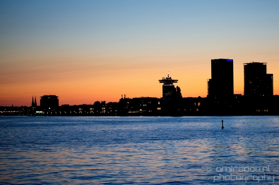 Sunset_over_Het_Ij_Amsterdam_centrum_urban_city_Netherlands_Cityscape_Photography_005_Canon_EOS_5D_Mark_IV.JPG