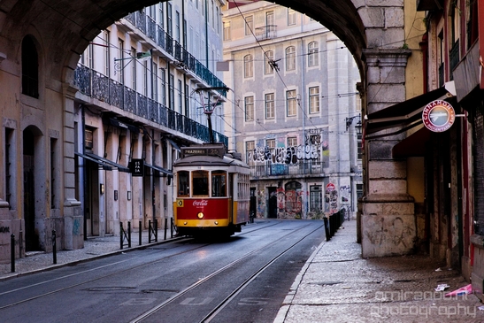 The_Remodelado_Tram_Lisbon_transportation_Lisboa_Portugal_City_urban_street_Cityscape_Photography_007_Canon_EOS_5D_Mark_IV.JPG