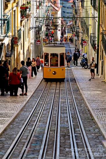The_Remodelado_Tram_Lisbon_transportation_Lisboa_Portugal_City_urban_street_Cityscape_Photography_027_Canon_EOS_5D_Mark_IV.JPG