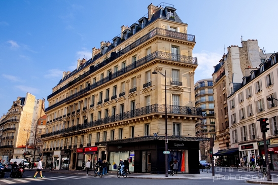 The_streets_of_Paris_lle-de-France_France_City_urban_street_Cityscape_Photography_059_Canon_EOS_5D_Mark_IV.JPG