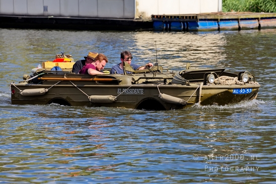 Amphibious_vehicle_amphibian_car_automobile_transportation_Miscellaneous_Photography_016_Canon_EOS_5D_Mark_IV.JPG