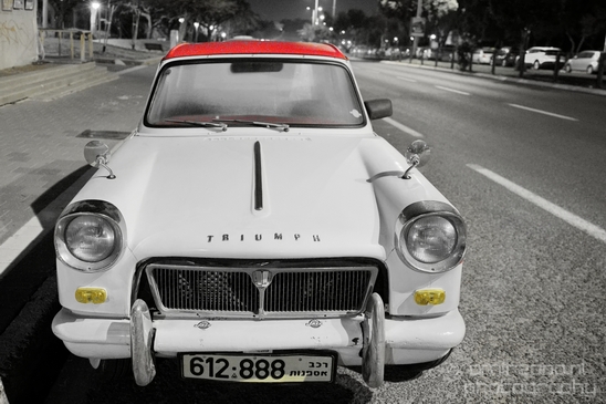 BMW_Triumph_Old_car_on_the_road_Tel_Israel_Miscellaneous_Photography_001_Canon_EOS_5D_Mark_IV.JPG