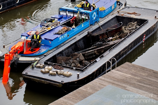 Cleaning_of_Amsterdam_canals_urban_Netherlands_Miscellaneous_Photography_001_Canon_EOS_5D_Mark_IV.JPG