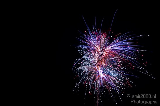Fireworks_long_exposure_new_year_Photography_Miscellaneous_003_Canon_EOS_5D_Mark_IV.JPG