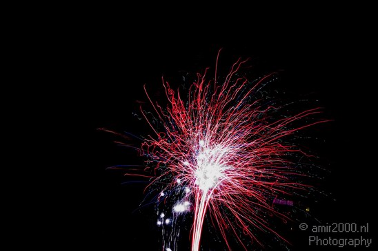 Fireworks_long_exposure_new_year_Photography_Miscellaneous_005_Canon_EOS_5D_Mark_IV.JPG