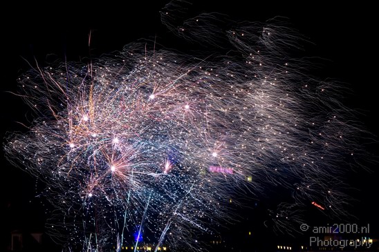 Fireworks_long_exposure_new_year_Photography_Miscellaneous_007_Canon_EOS_5D_Mark_IV.JPG