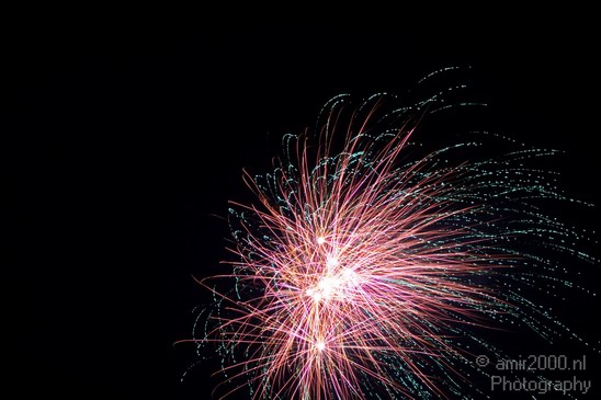 Fireworks_long_exposure_new_year_Photography_Miscellaneous_010_Canon_EOS_5D_Mark_IV.JPG