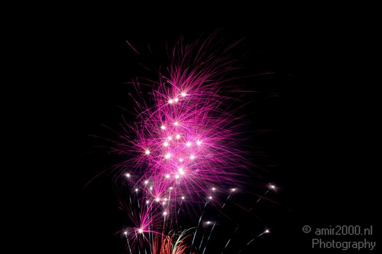 Fireworks_long_exposure_new_year_Photography_Miscellaneous_015_Canon_EOS_5D_Mark_IV.JPG
