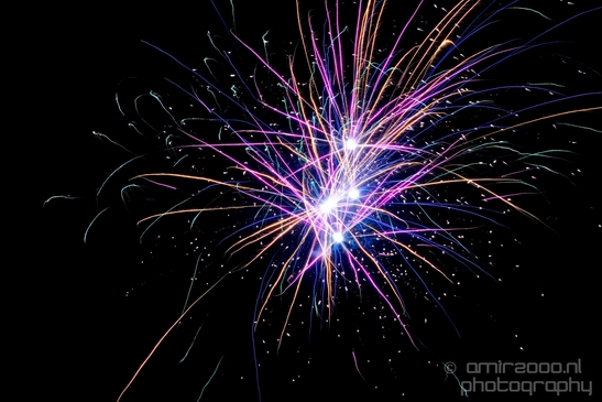 Fireworks_long_exposure_new_year_Photography_Miscellaneous_026_Canon_EOS_5D_Mark_IV.JPG