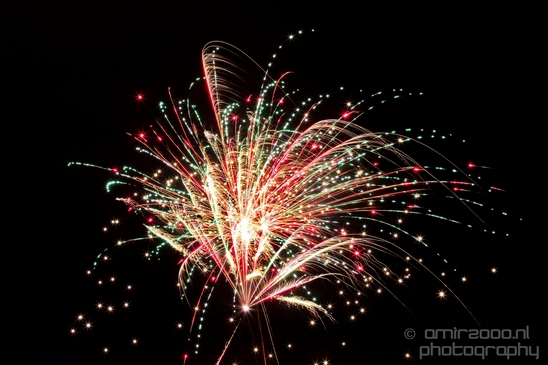 Fireworks_long_exposure_new_year_Photography_Miscellaneous_027_Canon_EOS_5D_Mark_IV.JPG