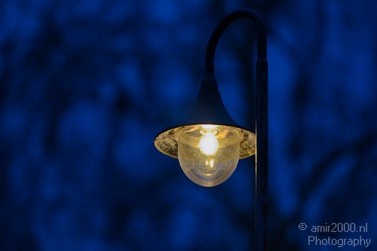 Lamp_post_city_Miscellaneous_Photography_001_Canon_EOS_5D_Mark_IV.JPG