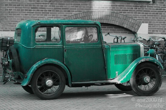 Old_car_Amsterdam_Netherlands_Miscellaneous_Photography_001_Canon_EOS_7D.JPG