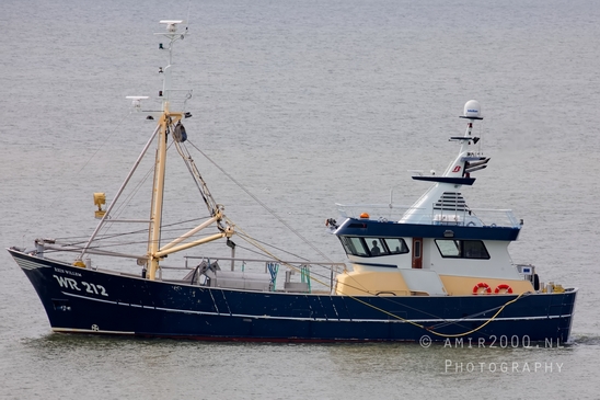WR212_REIN_WILLEM_Fishing_boat_vessel_Noordzee_Nederland_Miscellaneous_Photography_004_Canon_EOS_5D_Mark_IV.JPG
