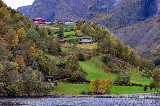 From_Naeroyfjord_to_Flam_the_beauty_of_Fjords_Norwegian_nature_landscape_Photography_048_Canon_EOS_5D_Mark_IV.JPG