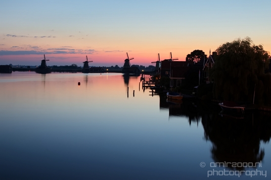 Sunrise_over_the_windmills_of_Zaanse_Schans_molen_Zaandam_Landscape_Photography_001_Canon_EOS_5D_Mark_IV.JPG