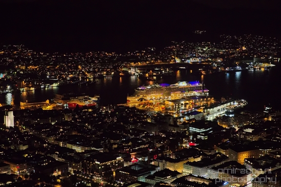 Bergen_at_Night_the_capital_of_Fjord_Norway_City_urban_street_Photography_001_Canon_EOS_5D_Mark_IV.JPG