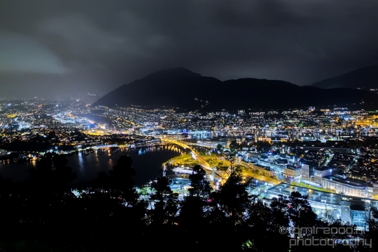 Bergen_at_Night_the_capital_of_Fjord_Norway_City_urban_street_Photography_005_Canon_EOS_5D_Mark_IV.JPG