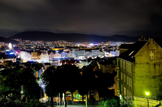 Bergen_at_Night_the_capital_of_Fjord_Norway_City_urban_street_Photography_007_Canon_EOS_5D_Mark_IV.JPG