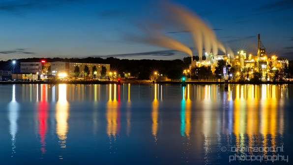Chemicals_company_night_Amsterdam_Noord_cityscape_Netherlands_Photography_004_Canon_EOS_5D_Mark_IV.JPG