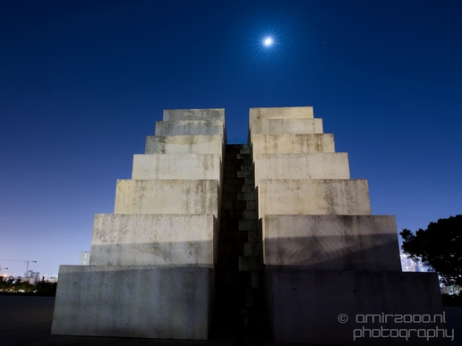 Levna_Square_Edith_Wolfson_Park_Tel_Israel_Night_Photography_004_Canon_EOS_5D_Mark_IV.JPG