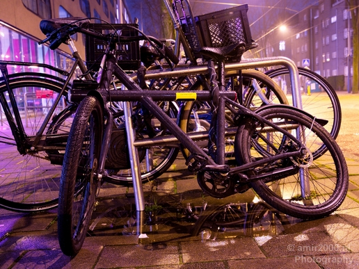 Night_Amsterdam_bicycle_transportation_Netherlands_Photography_001_Canon_EOS_5D_Mark_IV.JPG