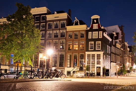 Night_Amsterdam_centrum_canals_cityscape_Netherlands_Photography_025_Canon_EOS_5D_Mark_IV.JPG