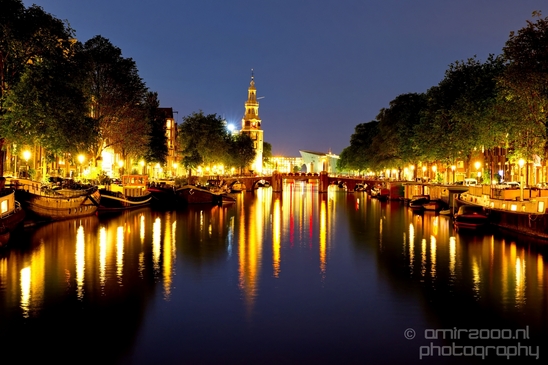 Night_Amsterdam_centrum_canals_cityscape_Netherlands_Photography_036_Canon_EOS_5D_Mark_IV.JPG