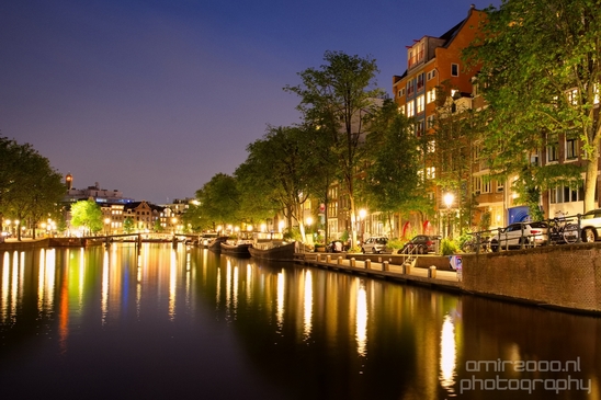 Night_Amsterdam_centrum_canals_cityscape_Netherlands_Photography_037_Canon_EOS_5D_Mark_IV.JPG