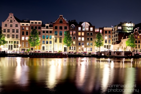 Night_Amsterdam_centrum_canals_cityscape_Netherlands_Photography_042_Canon_EOS_5D_Mark_IV.JPG