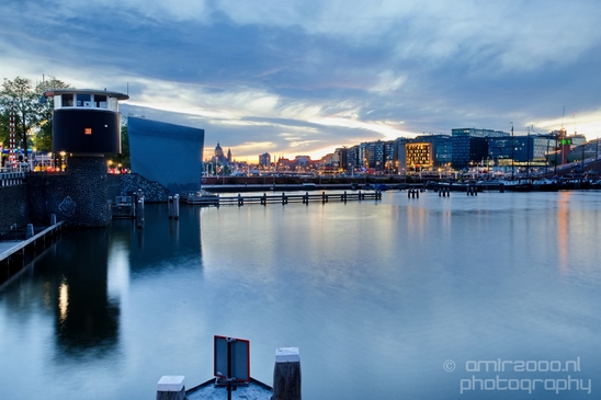 Night_Amsterdam_centrum_canals_cityscape_Netherlands_Photography_053_Canon_EOS_5D_Mark_IV.JPG