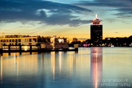 Night_Amsterdam_centrum_canals_cityscape_Netherlands_Photography_068_Canon_EOS_5D_Mark_IV.JPG
