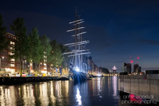 Night_Amsterdam_centrum_canals_cityscape_Netherlands_Photography_082_Canon_EOS_5D_Mark_IV.JPG