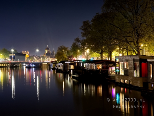 Night_Amsterdam_centrum_canals_cityscape_long_exposure_Netherlands_Photography_002_Canon_EOS_5D_Mark_IV.JPG
