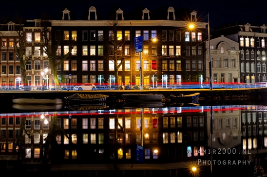Night_Amsterdam_centrum_canals_cityscape_long_exposure_Netherlands_Photography_004_Canon_EOS_5D_Mark_IV.JPG