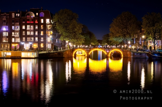 Night_Amsterdam_centrum_canals_cityscape_long_exposure_Netherlands_Photography_015_Canon_EOS_5D_Mark_IV.JPG