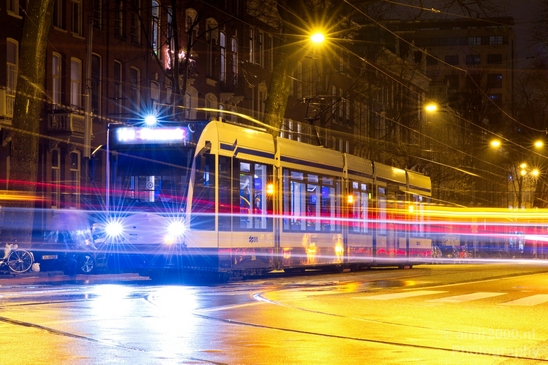 Night_Amsterdam_transportation_and_lights_Netherlands_Photography_002_Canon_EOS_5D_Mark_IV.JPG