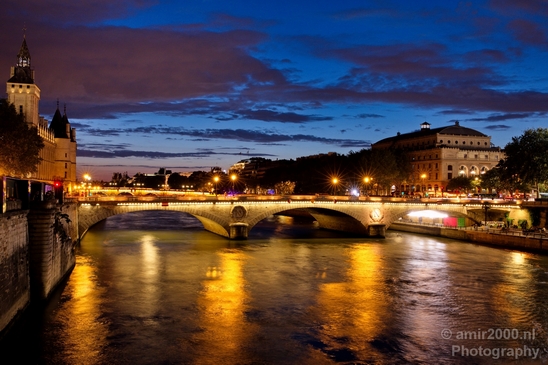 Night_City_urban_Paris_France_summer_Photography_009_Canon_EOS_5D_Mark_IV.JPG