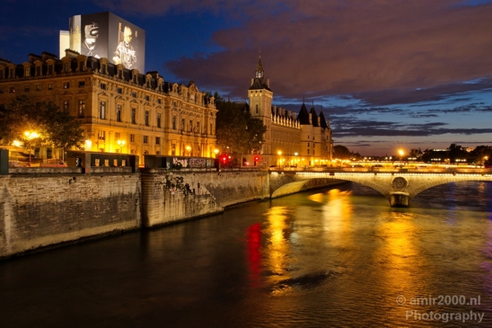 Night_City_urban_Paris_France_summer_Photography_010_Canon_EOS_5D_Mark_IV.JPG