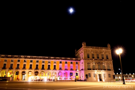 Night_scenery_Lisbon_Portugal_City_urban_street_Photography_017_Canon_EOS_5D_Mark_IV.JPG