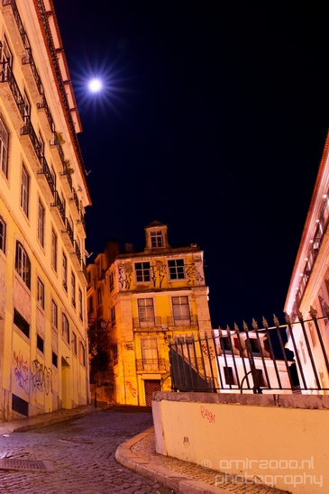 Night_scenery_Lisbon_Portugal_City_urban_street_Photography_029_Canon_EOS_5D_Mark_IV.JPG