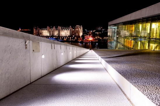 Oslo_at_Night_the_capital_of_Norway_City_urban_street_Photography_016_Canon_EOS_5D_Mark_IV.JPG