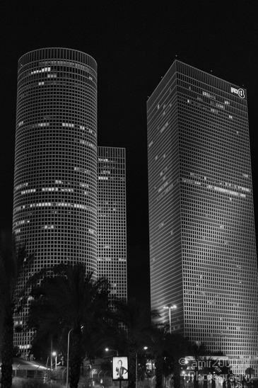 Tel_Aviv_at_Night_Aviv-jaffa_Israel_Photography_002_Canon_EOS_7D.JPG